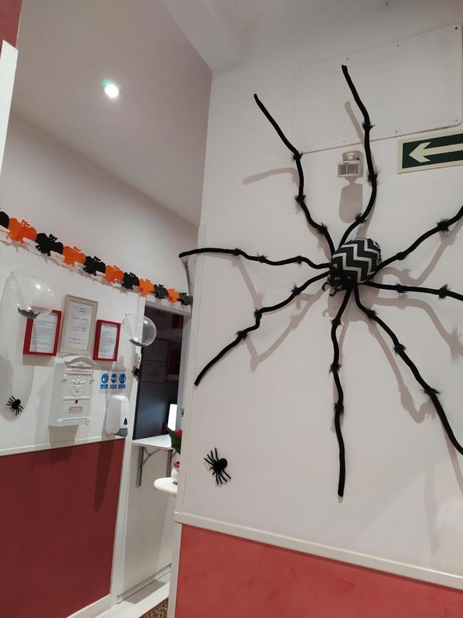 Hostal Inn Madrid Eksteriør bilde