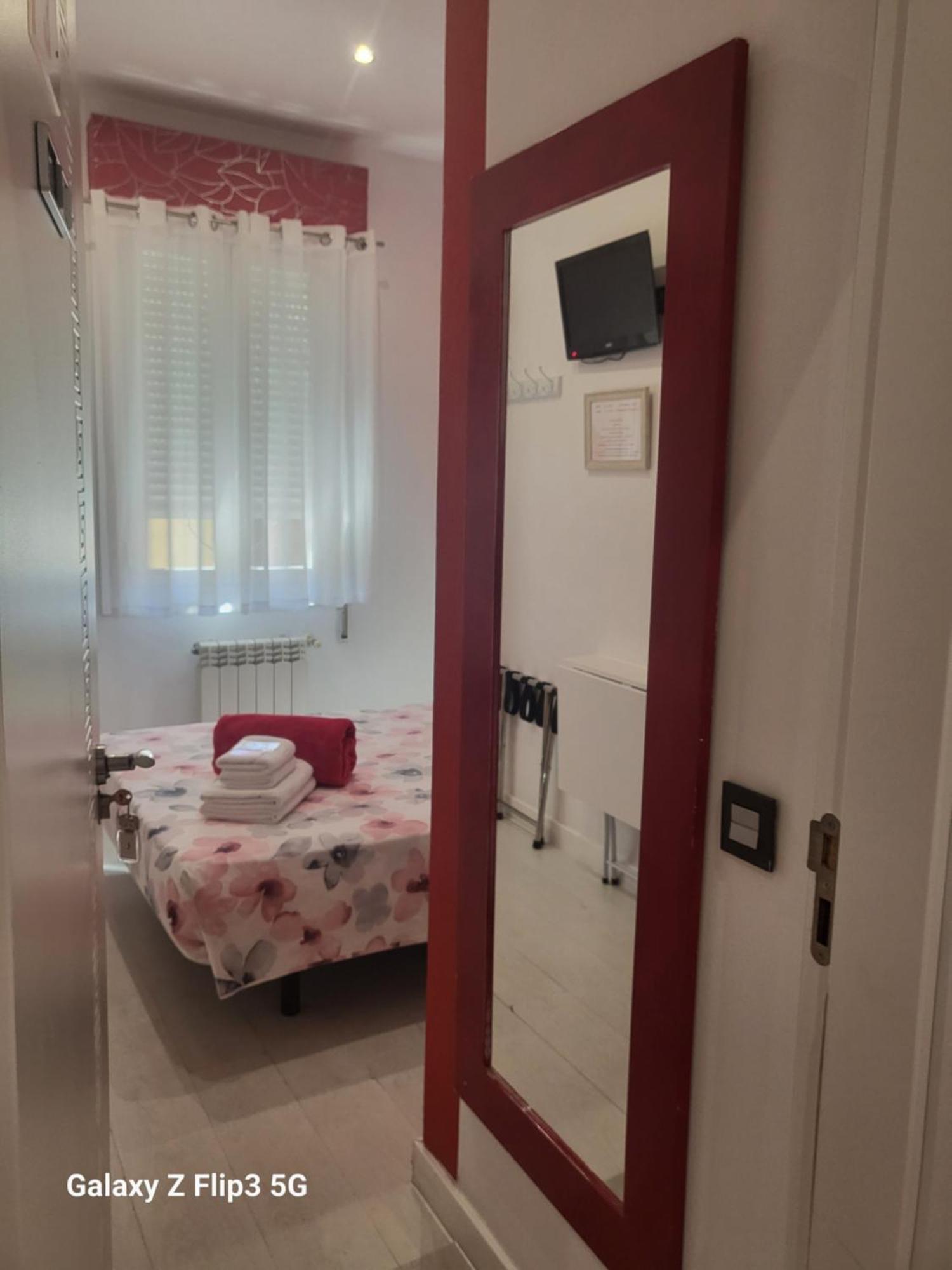 Hostal Inn Madrid Eksteriør bilde